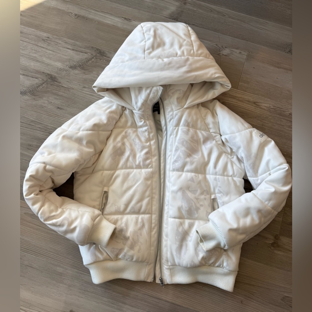 ALO Yoga Faux Leather Boss Puffer